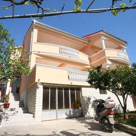 With A Parking Space Biograd Na Moru, Biograd - 20756 Apartamento Biograd Na Moru